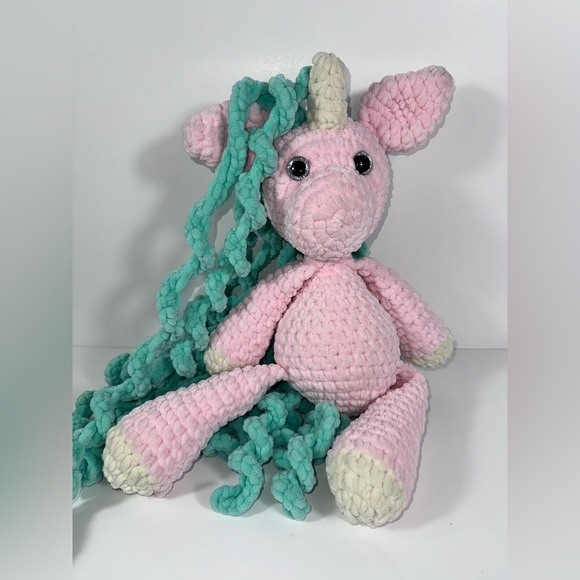 Unicorn crochet snuggler pink - Picture 3 of 7